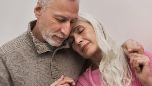 Cómo reconocer síntomas de Parkinson